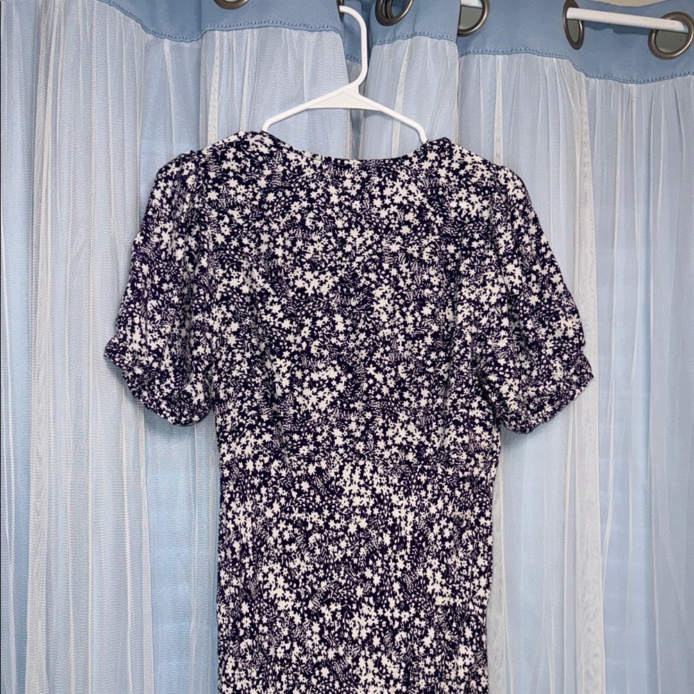 A New Day Navy and White Floral Blouse - Picture 5 of 5